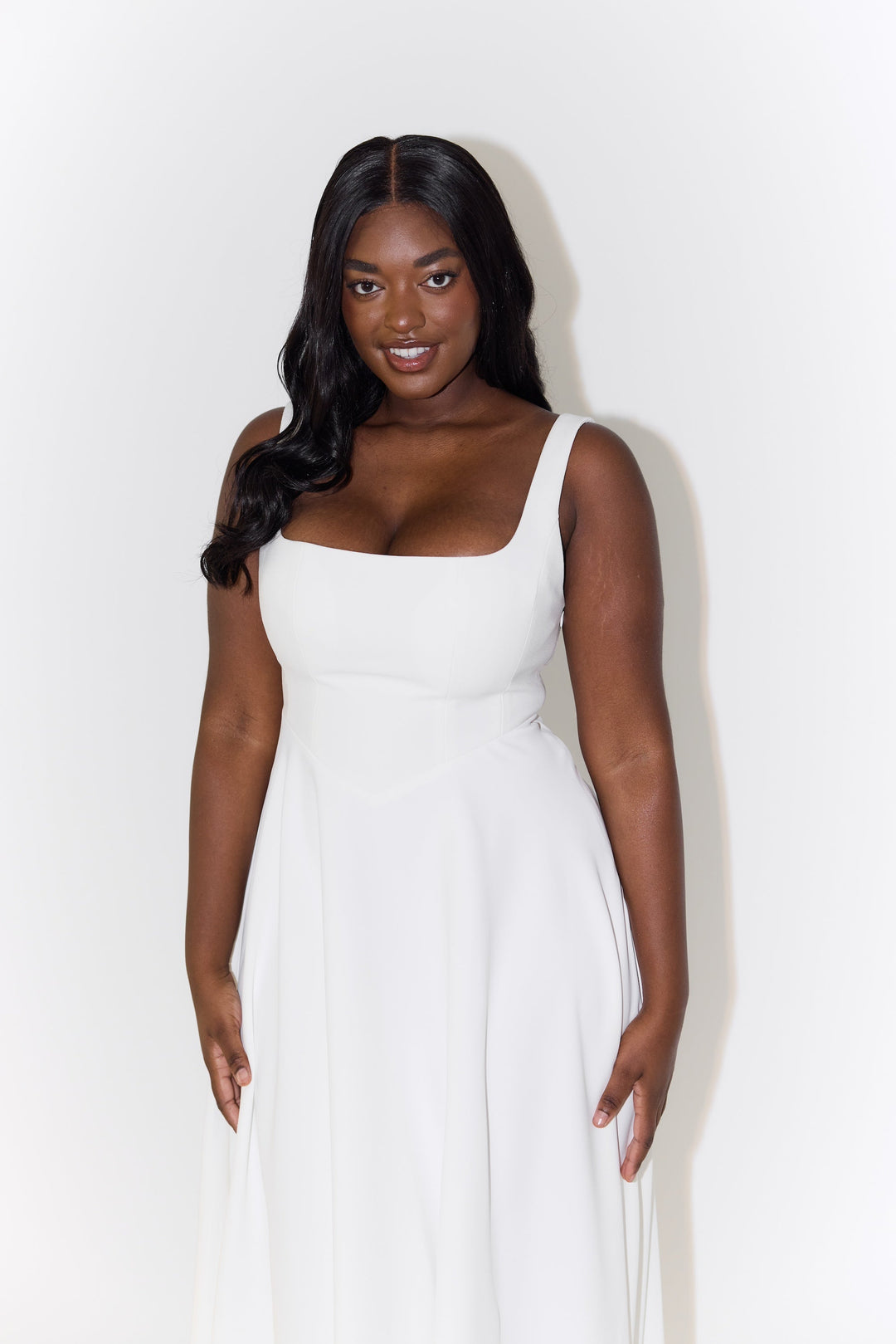 Maréva – Elegant Midi Flow Dress