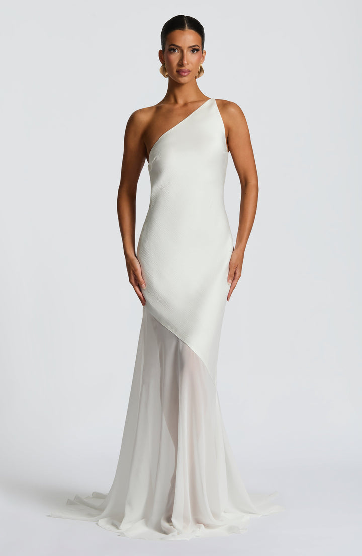 Solenara – One-Shoulder Mesh Evening Gown