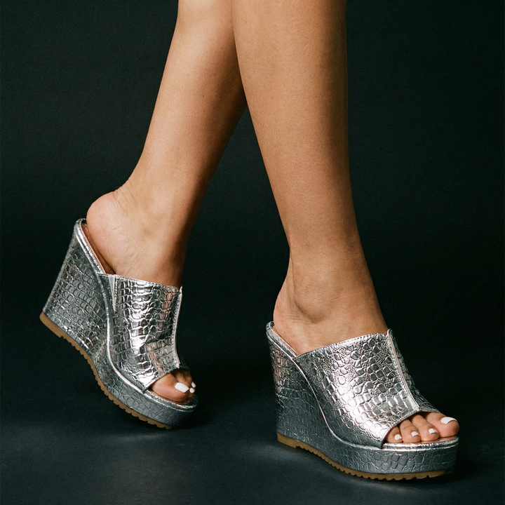 Selene LuxeShine Wedges