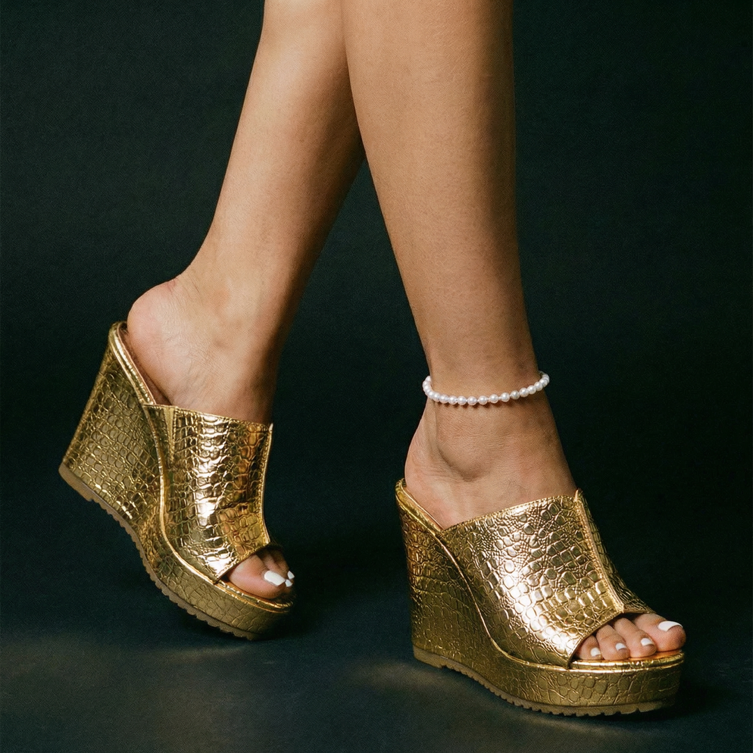 Selene LuxeShine Wedges